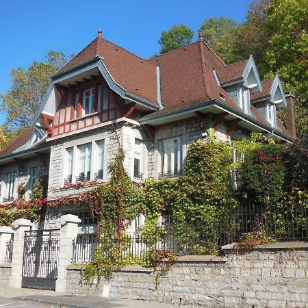 贝桑松Les Fontenottes住宿加早餐旅馆 外观 照片